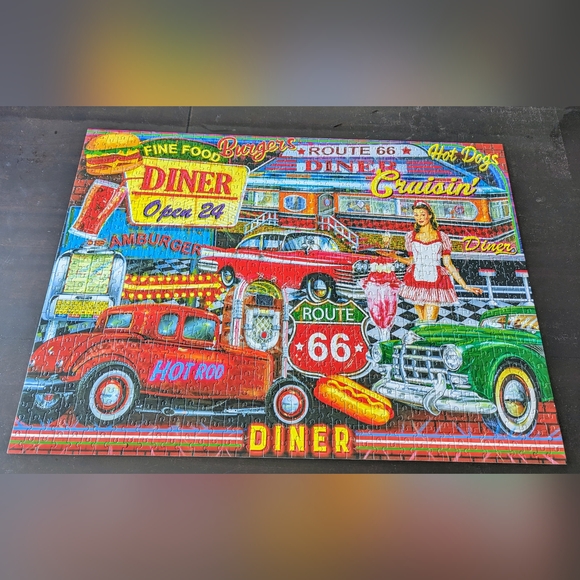 RoseArt Kodak Premium 50's Diner 1000 Piece Jigsaw Puzzle 2020 Drive-Ins Doo Wop - Picture 2 of 5